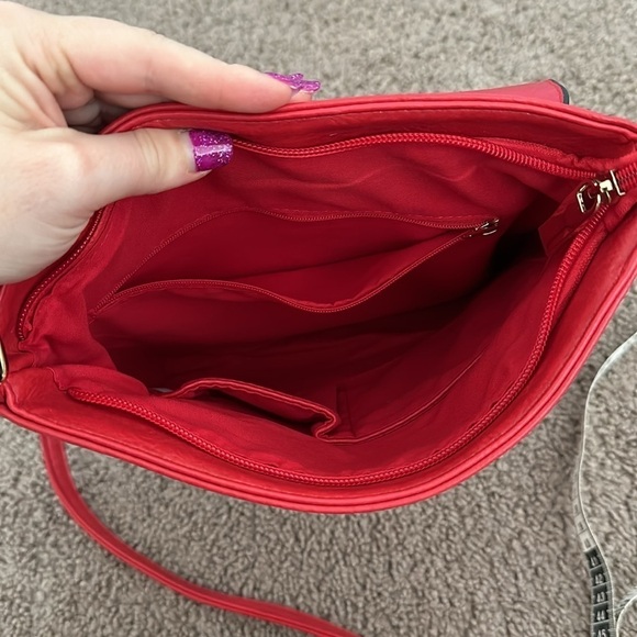 Red square Crossbody bag - Picture 10 of 11